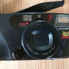 オリンパス　OLYMPUS　コンパクトフィルムカメラ　IZM220