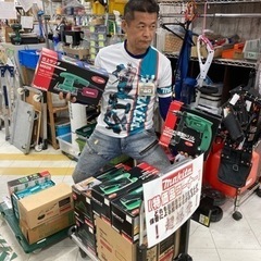 中古美品 □ 特価品コーナー □ レジ □