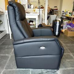 超美品!　本革電動リクライニングソファ、お売りします。