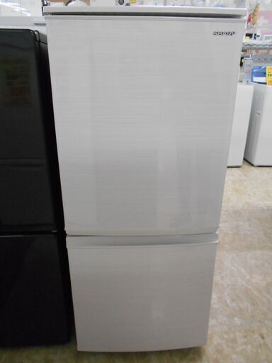 SHARP プラズマクラスター搭載冷蔵庫 137L ガラストップ つけかえドア