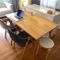北欧家具 ILALI ダイニングテーブル　1,000円