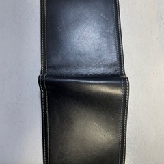 新品未使用のポールスミスの二つ折りメンズ財布です。