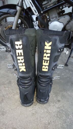 BERIKバイクブーツ BERIK 2.0 バイクブーツ サイズ43 ブラック/レッド