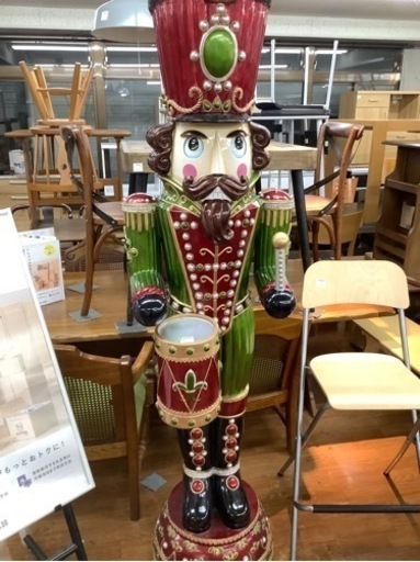 大きなくるみ割り人形が入荷しました！