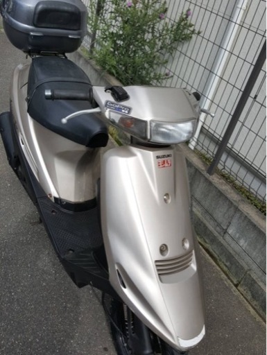 【アドレスV100 シャンパンゴールド リアBOX付】傷割れありますが車両好調！ アドレスV100 シャンパンゴールド リアBOX付】傷割れありますが車両