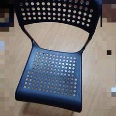 IKEA椅子　ADDE21692　ダイニングチェア　黒（傷あり）...
