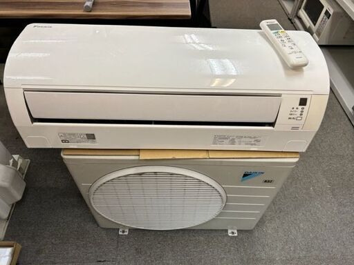 17年製　DAIKIN ダイキン　ルームエアコン　F25UTES-W■８畳程度