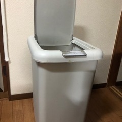 ニトリゴミ箱45L ジャンク品