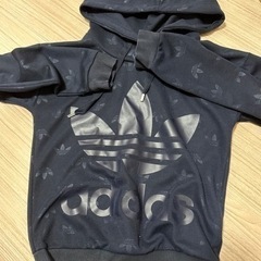 adidas originalパーカー