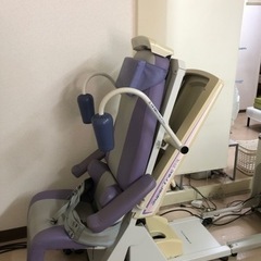 【ネット決済】医療用　腰・首の牽引機　ウォーターベッド
