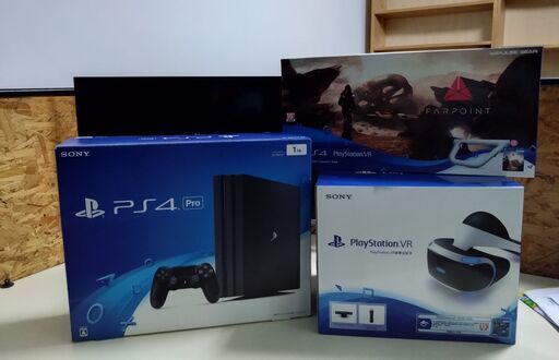 PS4Proセット(PS4Pro主体+ヘッドセット+ューティングコントローラー)