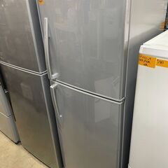 リサイクルショップどりーむ荒田店　No7404 冷蔵庫　大型２ドア　２２８L　２０１６年製　ユーイング　動作確認OK♪