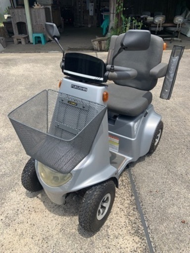 ハンドル型電動車椅子