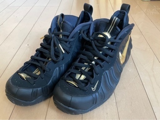 最終値下げNIKE ポジット　ブラックメタリックゴールド エアフォームポジット