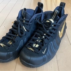 最終値下げNIKE ポジット　ブラックメタリックゴールド エアフォームポジット