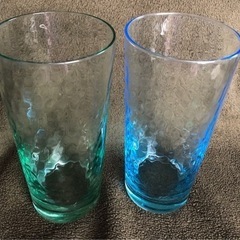 ブルーとグリーンの大きめグラス2個