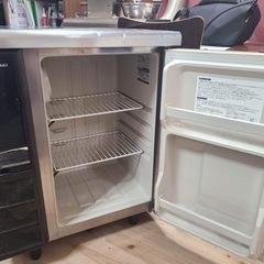 【値下げしました】ホシザキ 業務用冷蔵庫 コールドテーブル 75L