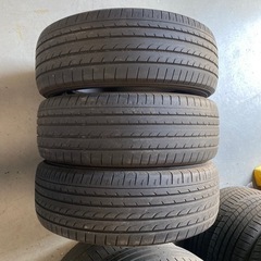 ヨコハマ　ブルーアースRV02 205/60R16 1本価格（残...