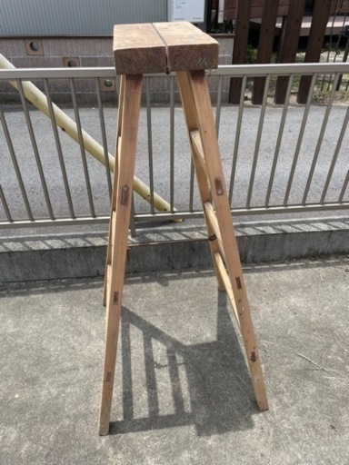 古い脚立 F04794 レトロ 文化脚立梯子 古い木味の木製ラダー