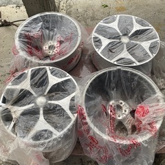 スバルの車ホイル