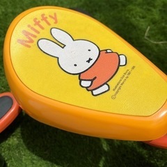 ミッフィー  ブルーナの三輪車