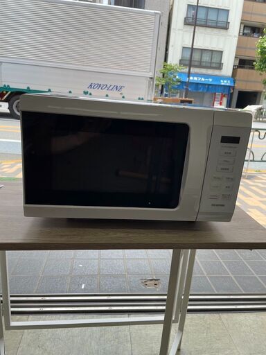 【8】中古　アイリスオーヤマ 　2022年製　KMB-F186-W 単機能レンジ 18L 50／60Hz両対応