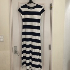 UNIQLO  カップ付き　マキシ丈ワンピース  Sサイズ