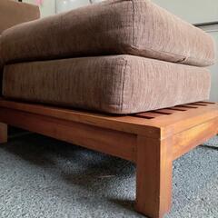 ★値下げしました❗バビファニチャーの1人掛けソファーとオットマン　セットで13万円位で購入　チーク無垢材　💳自社配送時🌟代引き可💳※現金、クレジット、スマホ決済対応※
