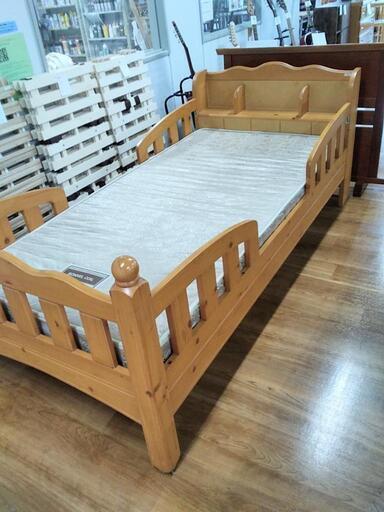 木製シングルベッド（町田市再生家具）　230589