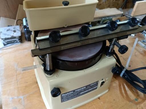【決まりました】マキタ 刃物研磨機 9820-1 makita