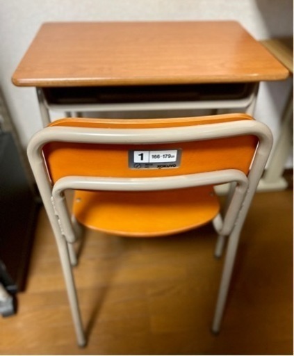 昭和レトロな学校の机&イス、教卓　超美品セット