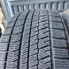 バリ山　BRIDGESTONE ブリヂストン　ブリジストン　VRX2 225/50R17 スタッドレス タイヤ　2017年製　17インチ