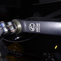 土日に写真撮り直しますクロスバイク　現物確認可です！