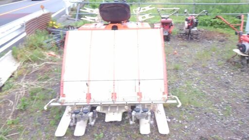 田植え機
