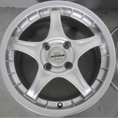16インチホイール　アドバン