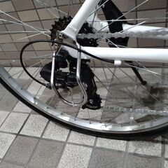 試乗OK❗美車　700C クロスバイク 7段変速ホワイト🎵今週末まで2,000円引き❗