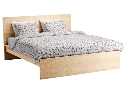 IKEA ベッドフレームとマットレス　クイーンサイズ