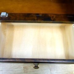お値下げ中！ 北海道民芸家具 キャビネット 書棚 幅108×高さ175㎝ 焼印有 本棚 シェルフ 札幌市 豊平区 西岡店 お値下げ！北海道民芸家具 キャビネット 書棚 幅108×高さ175㎝ 焼印有