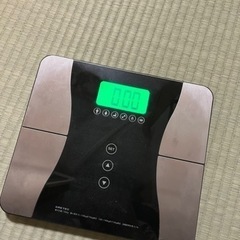 体重計　体脂肪率など測れます