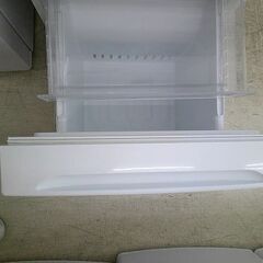 ID:G60343740　２ドア冷凍冷蔵庫１５６L　ヤマダ電機　YRZ-F15E1　２０１８年