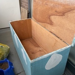 DIYで作った箱型ベンチ