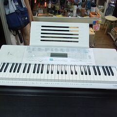 CASIO　カシオ　光ナビゲーションキーボード　LK-223　6...