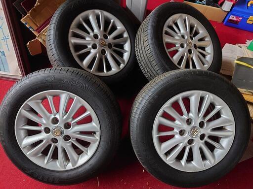 トヨタ ゼロクラウン純正 16インチ アルミホイール タイヤ付き バリ山