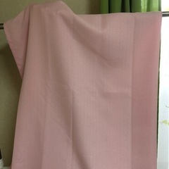 【美品】ピンクのカーテン2枚組