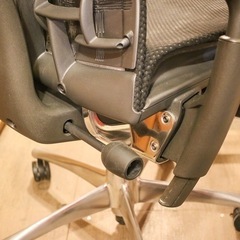【売約済み】　1 ハーマンミラー　hermanmiller エンボディチェア　オフィスチェア　OAチェア　デスクチェア　アルミポリッシュ　
