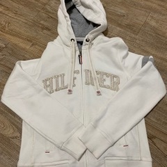 TOMMY HILFIGERパーカー　取引予定決定してます。