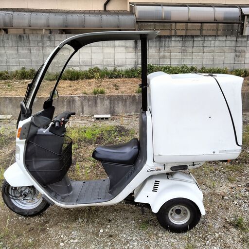ホンダのジャイロキャノピーデカBOX配達仕様。