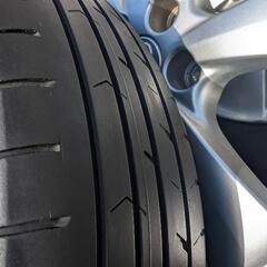 17インチ　215/60R17 夏タイヤ