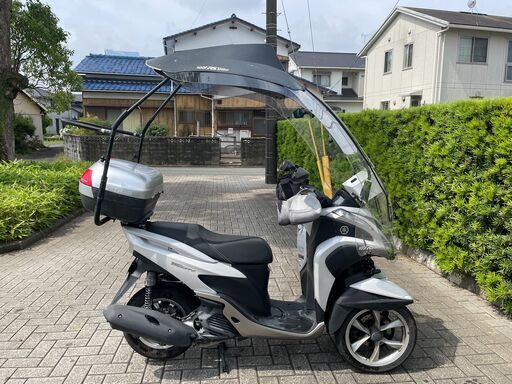 中古トリシティ125(16864km)ルーフシールド付き