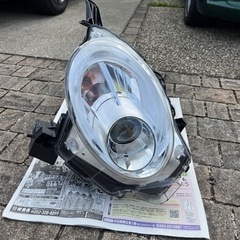 LA400K コペンセロ右側ヘッドライト